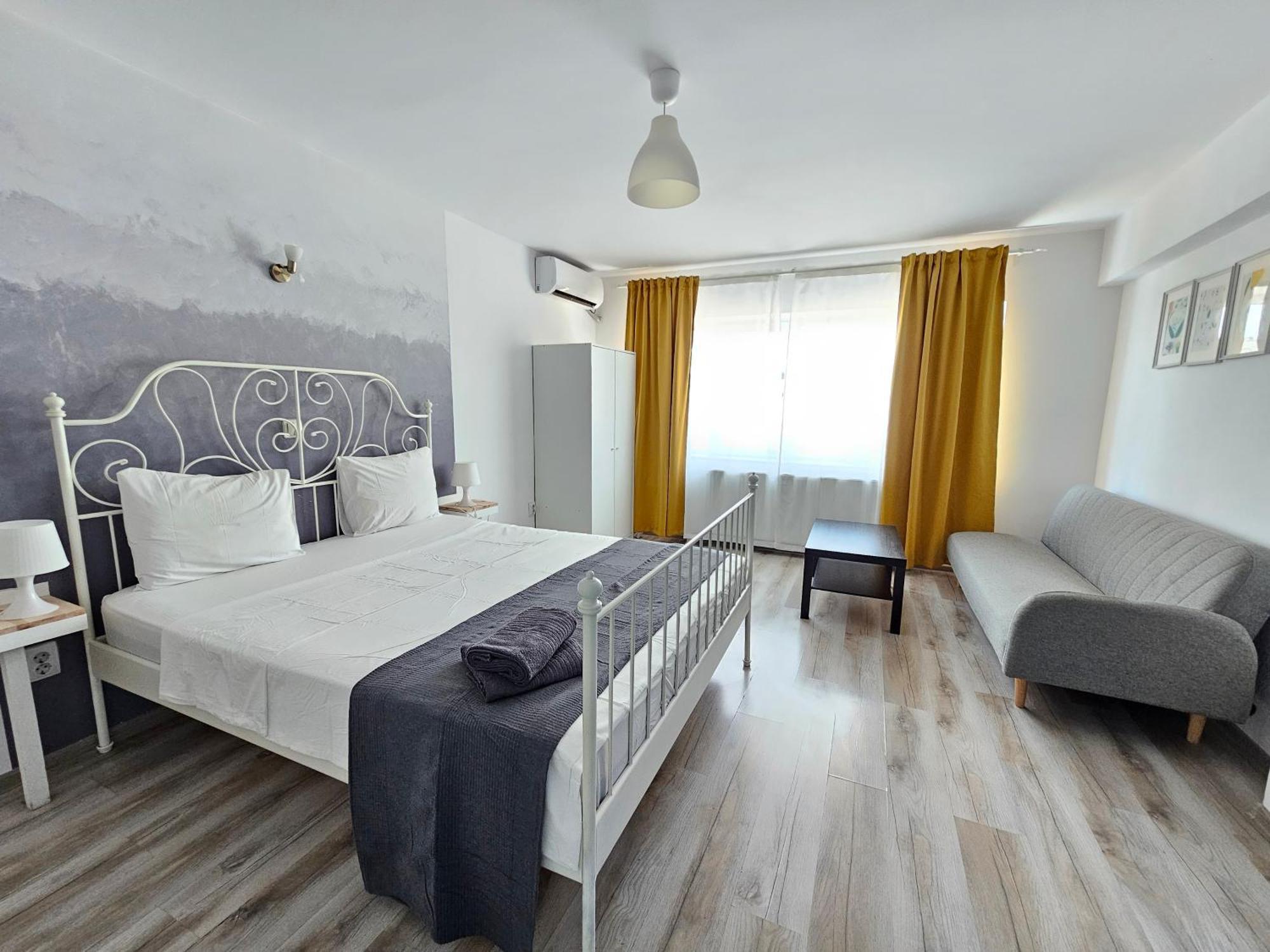 Color Apartments Old Town Center Букурещ Екстериор снимка