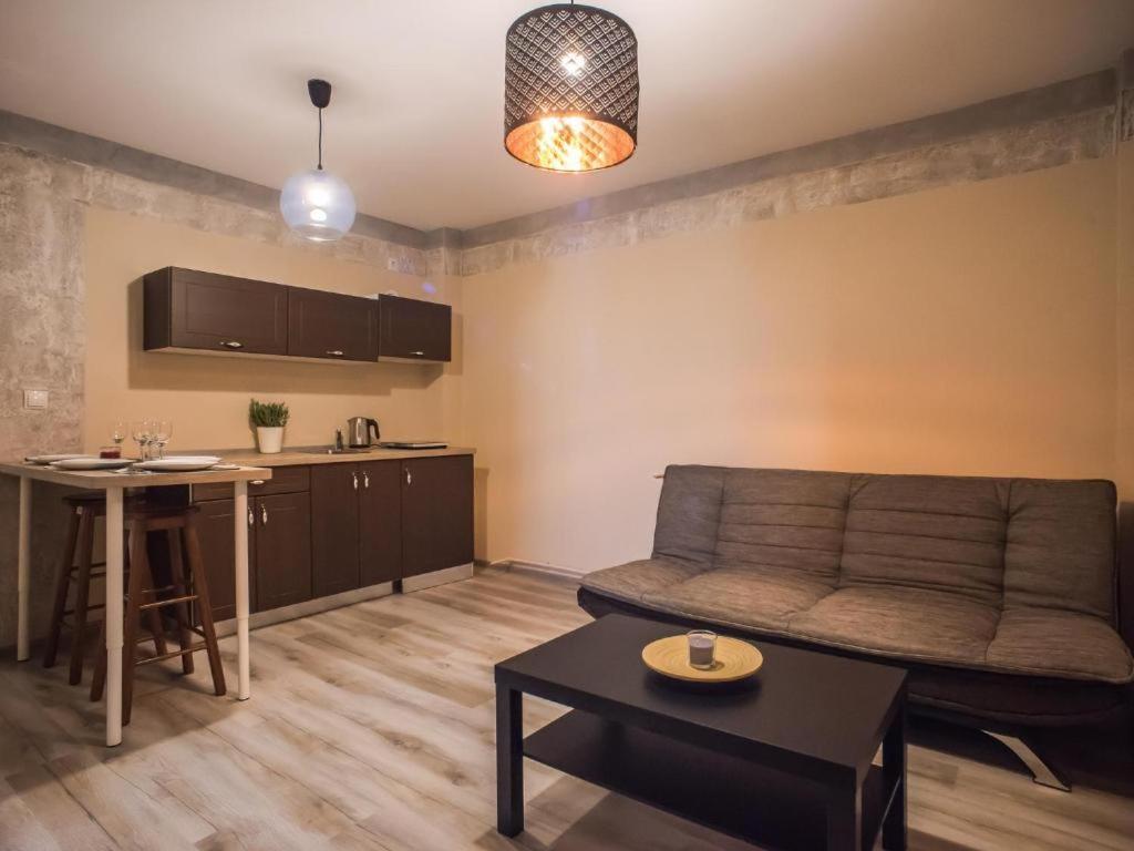 Color Apartments Old Town Center Букурещ Екстериор снимка