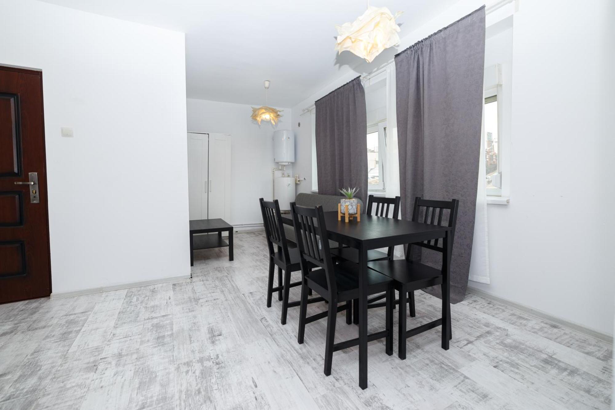 Color Apartments Old Town Center Букурещ Екстериор снимка