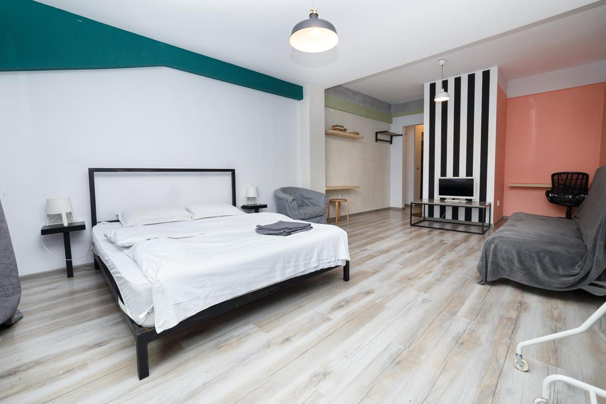 Color Apartments Old Town Center Букурещ Екстериор снимка