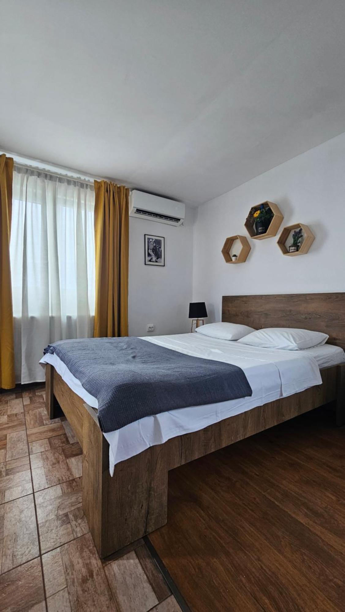 Color Apartments Old Town Center Букурещ Екстериор снимка