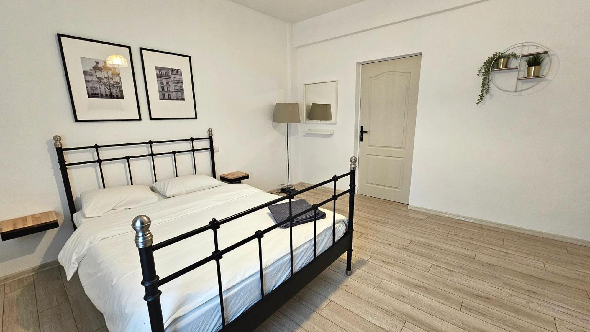 Color Apartments Old Town Center Букурещ Екстериор снимка