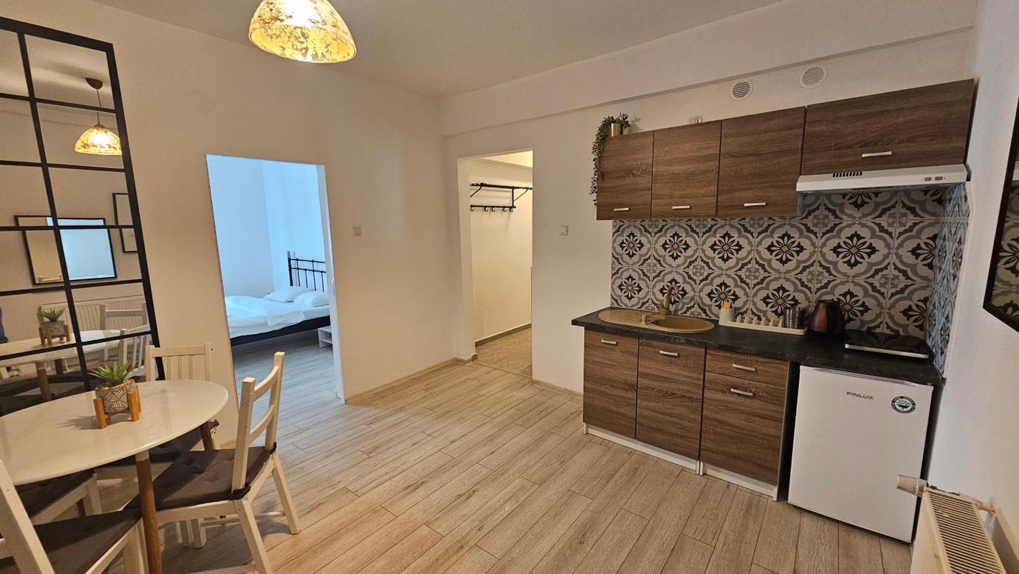 Color Apartments Old Town Center Букурещ Екстериор снимка
