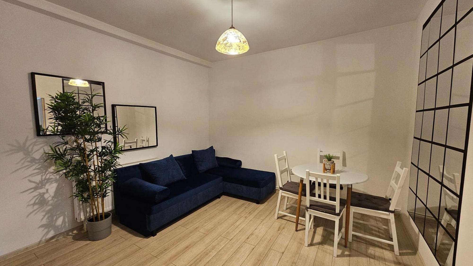 Color Apartments Old Town Center Букурещ Екстериор снимка